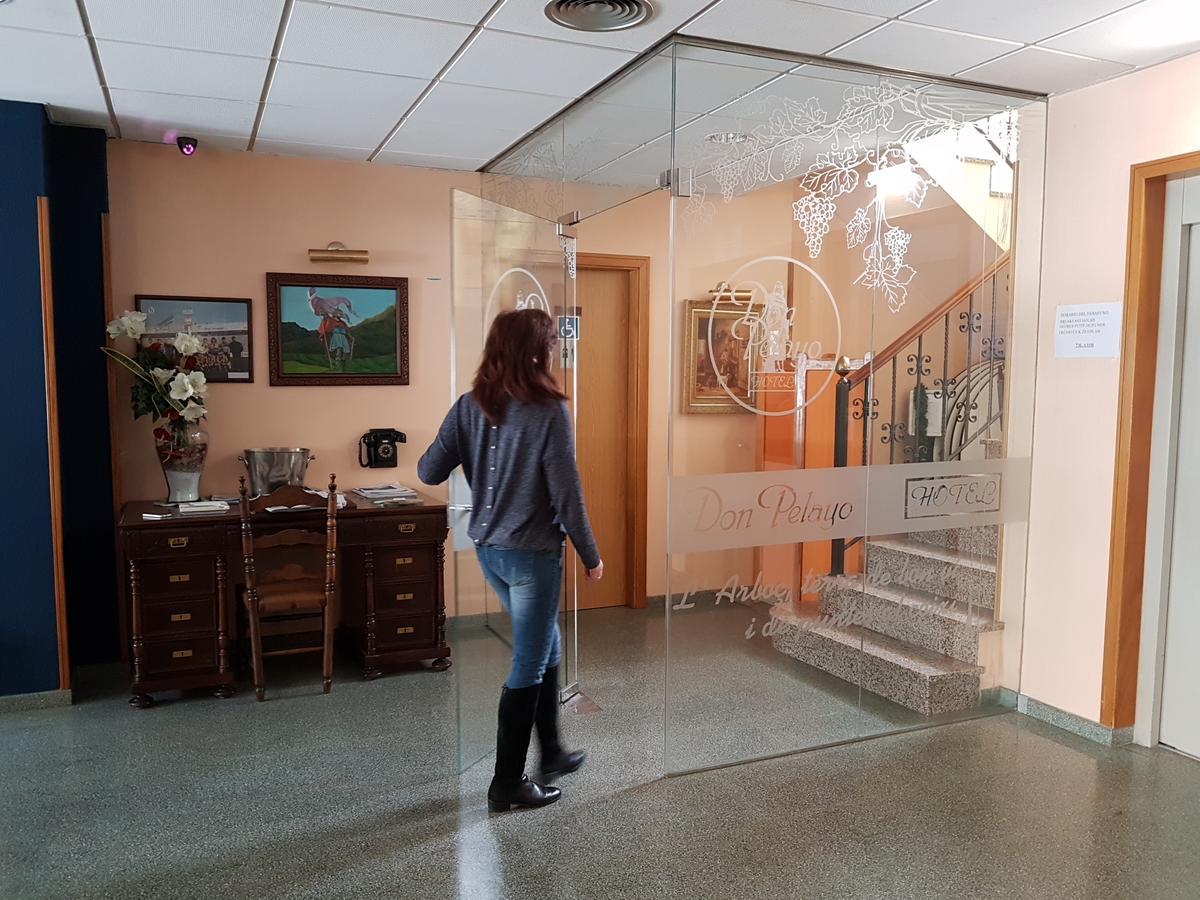 Hotel Don Pelayo Arbos Bagian luar foto
